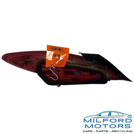 Right Passenger Side Tail Light Fits 2014-2016 Mercedes-Benz CLA CLA 250 2.0L