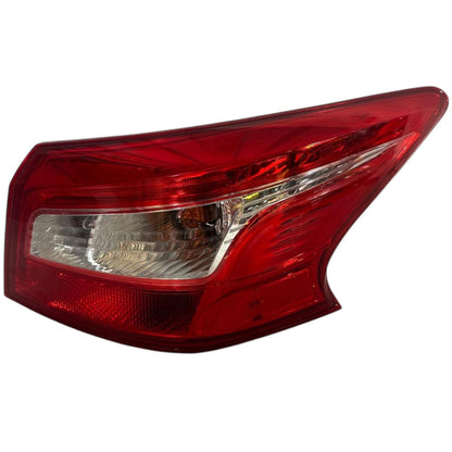 Right Passenger Side Tail Light Fits for 2016-2019 Nissan Sentra S 1.8L