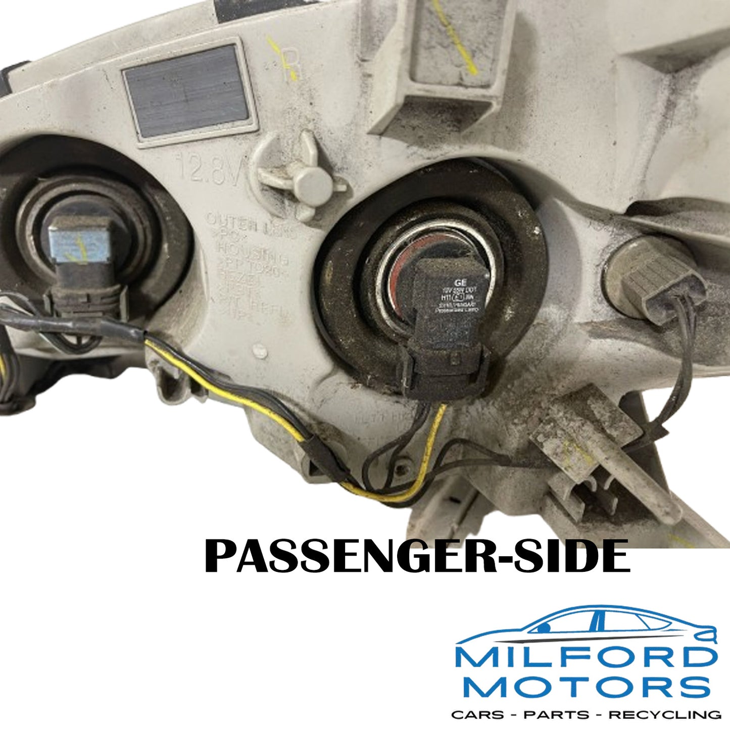 Passenger Side Headlamp Assembly 2008-2012 Chevrolet Malibu Hybrid 2.4L