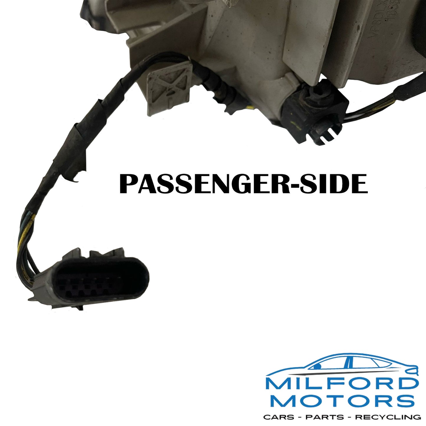 Passenger Side Headlamp Assembly 2008-2012 Chevrolet Malibu Hybrid 2.4L