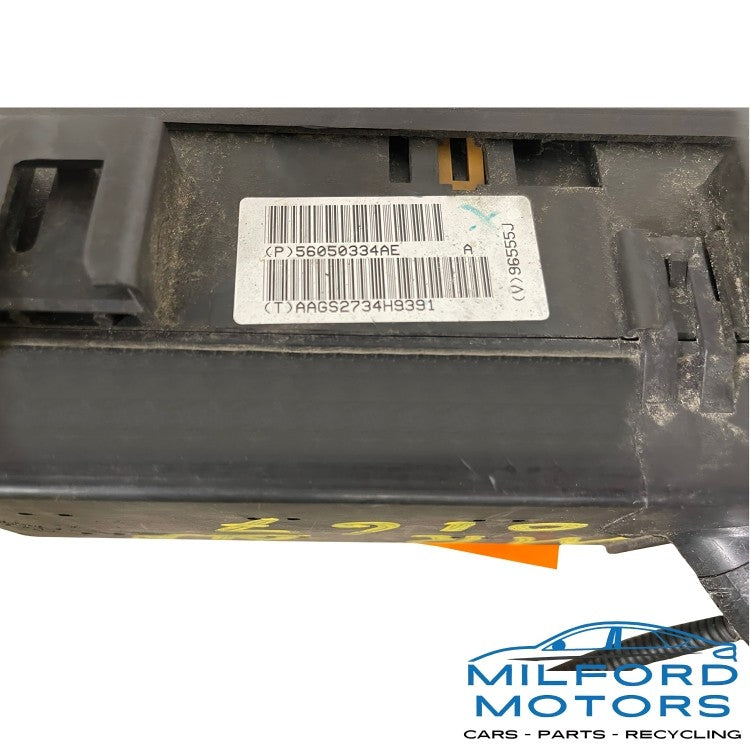 Chassis Power Supply w/ Fuse Box Fits 2005 Jeep Grand Cherokee Limited 5.7L