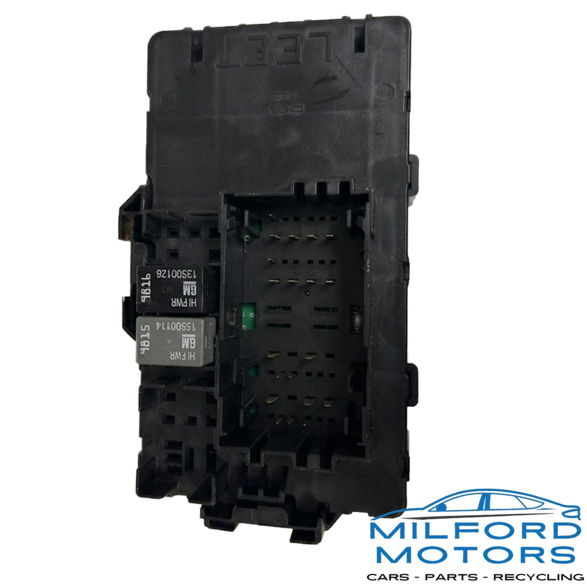 Driver Side Cabin Fuse Box ID:23443946 Fits 2017 Chevrolet Silverado 1500 5.3L