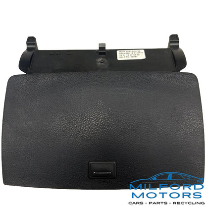 Info-GPS-TV Screen Display w/o Naviagtion Fits 2008-2011 Mercedes-Benz C300 3.0L