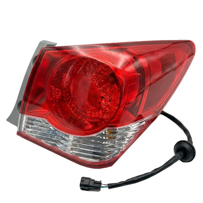 Right Tail Light Assembly Quarter Panel Mounted Fits 11-16 Chevrolet Cruze 1.4L