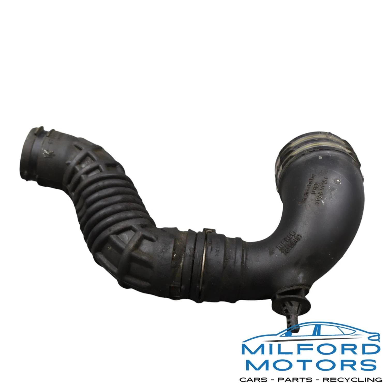 Engine Left Air Intake Duct Pipe Hose Fits 2016 Maserati Ghibli Sedan 3.0L