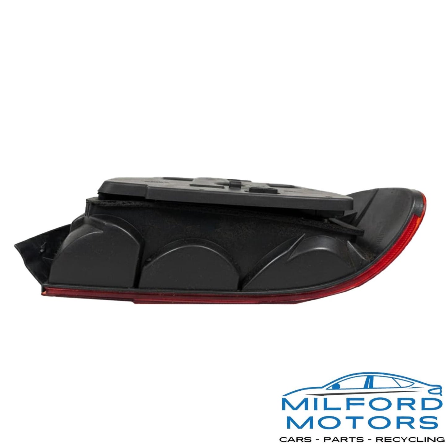 Driver Side Tail Light  Quarter Panel Mounted Fits 1997-2000 BMW 540i 4.4L