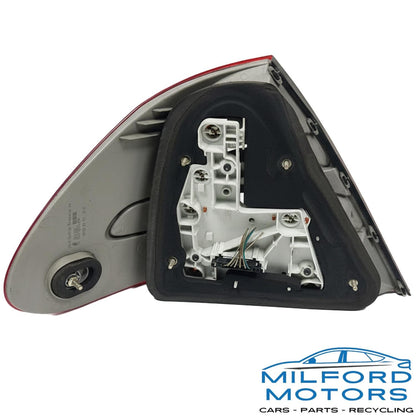 Passenger Side Tail Light LED Fits 2003-2006 Mercedes-Benz E-Class Sedan 3.2L