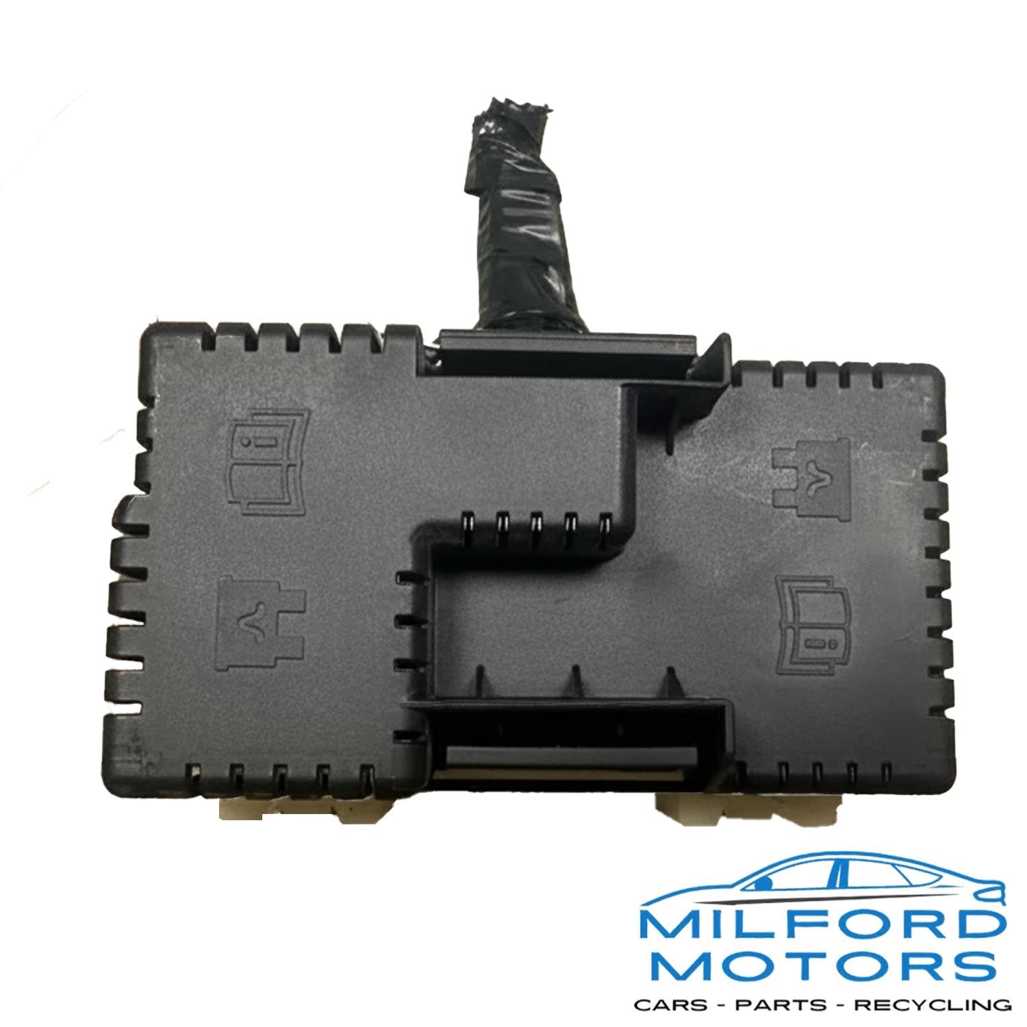 Trunk Relay Fuse Box Fits 2013 Volvo XC60 3.2L ID: 6G9T-14K131-AB
