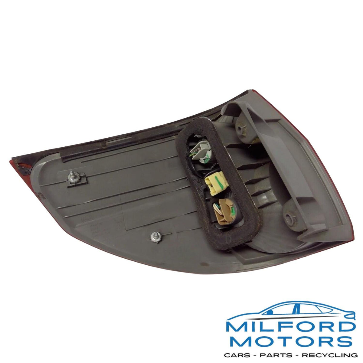 Passenger Side Tail light Quarter Panel Mounted Fits 2006 Toyota Sienna 3.3L