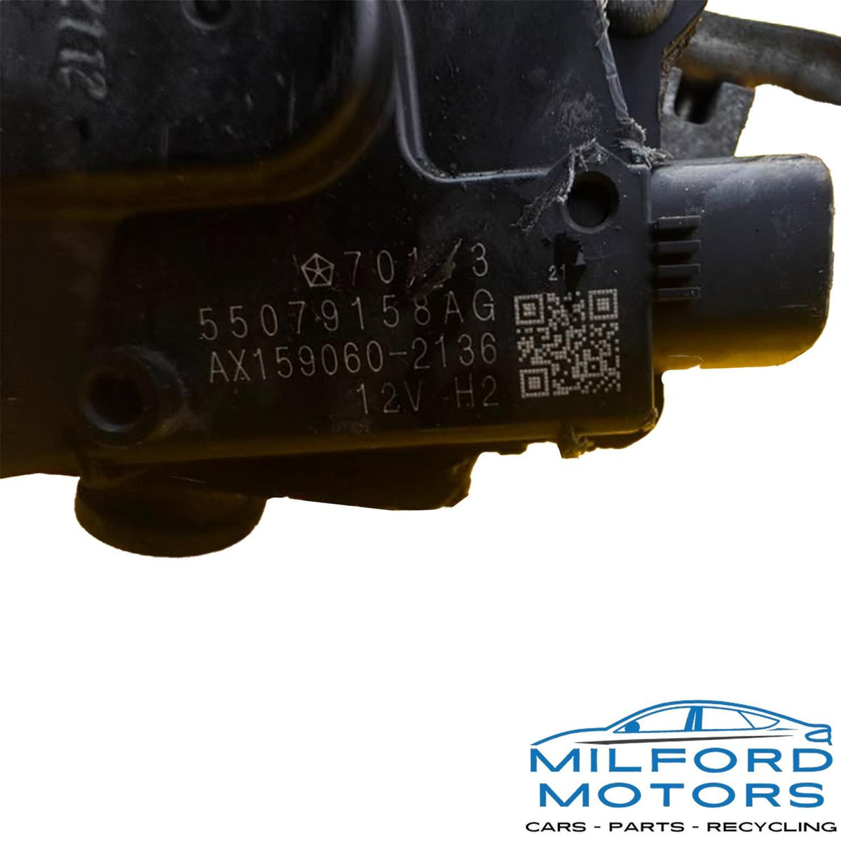Front Windshield Wiper Motor Fits 2011-2013 Dodge Challenger Jeep Grand Cherokee
