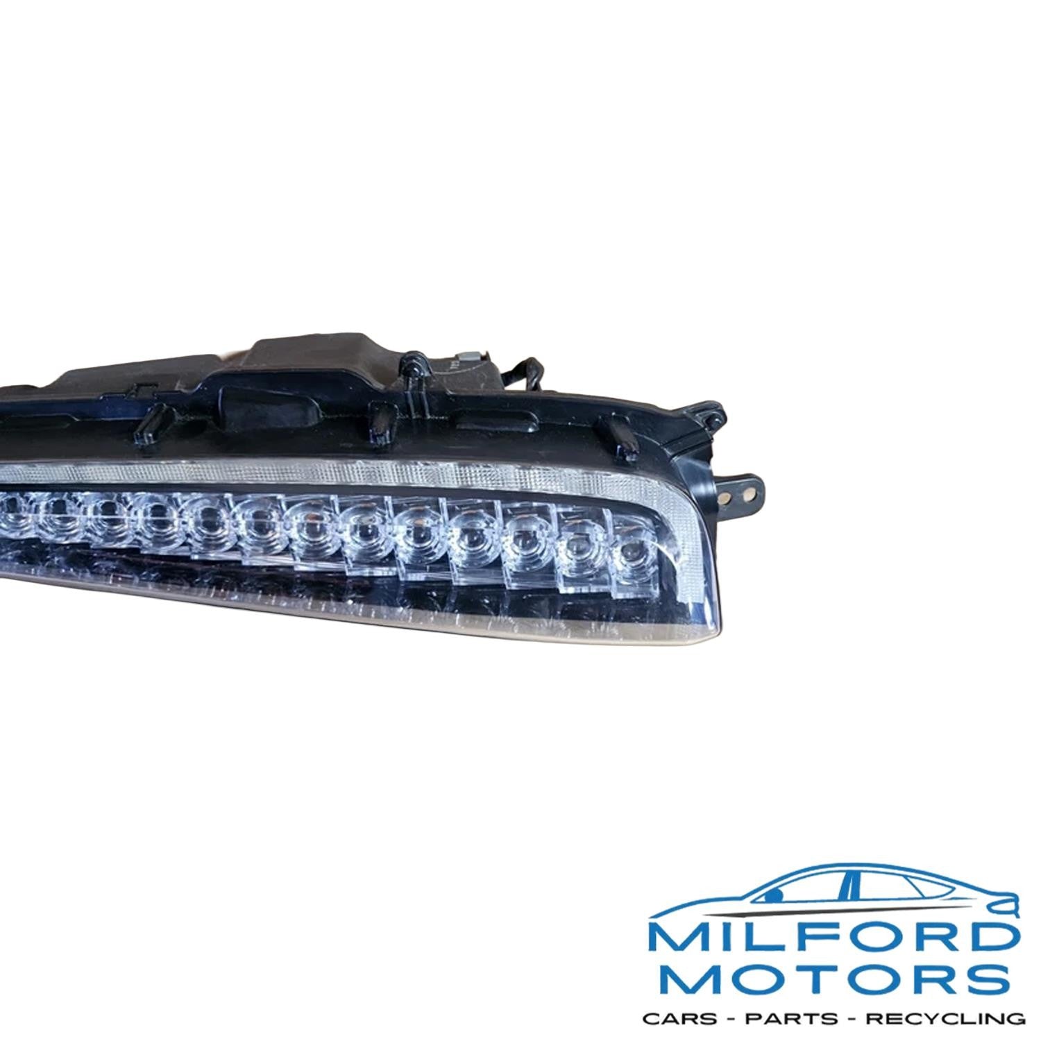 Passenger Side Daytime Running Fog Light Fits 2017 Toyota Mirai Sedan