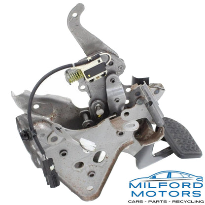 Front Left Side Stop Pedal & Bracket Fits 2021 Toyota RAV4 LE 2.5L 47110-0R200