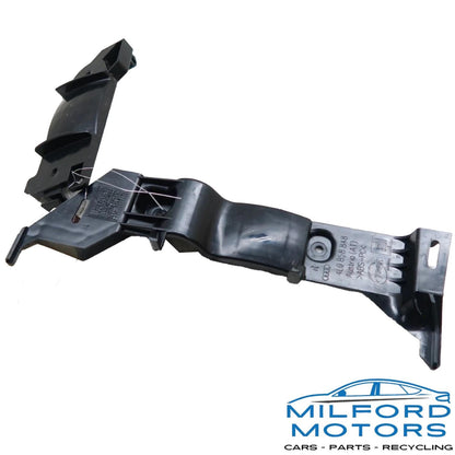 Passenger Side B-Pillar Bracket Fits 2015 Audi Q7 Premium Plus 3.0L 4L0858848