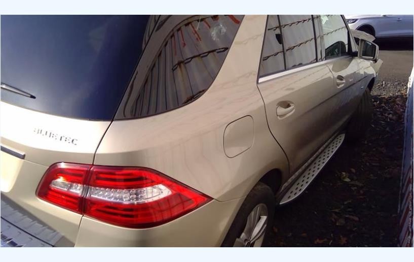 Right Side Front Door Assembly Fits 12-15 Mercedes-Benz ML550 ML350 ML250 ML400