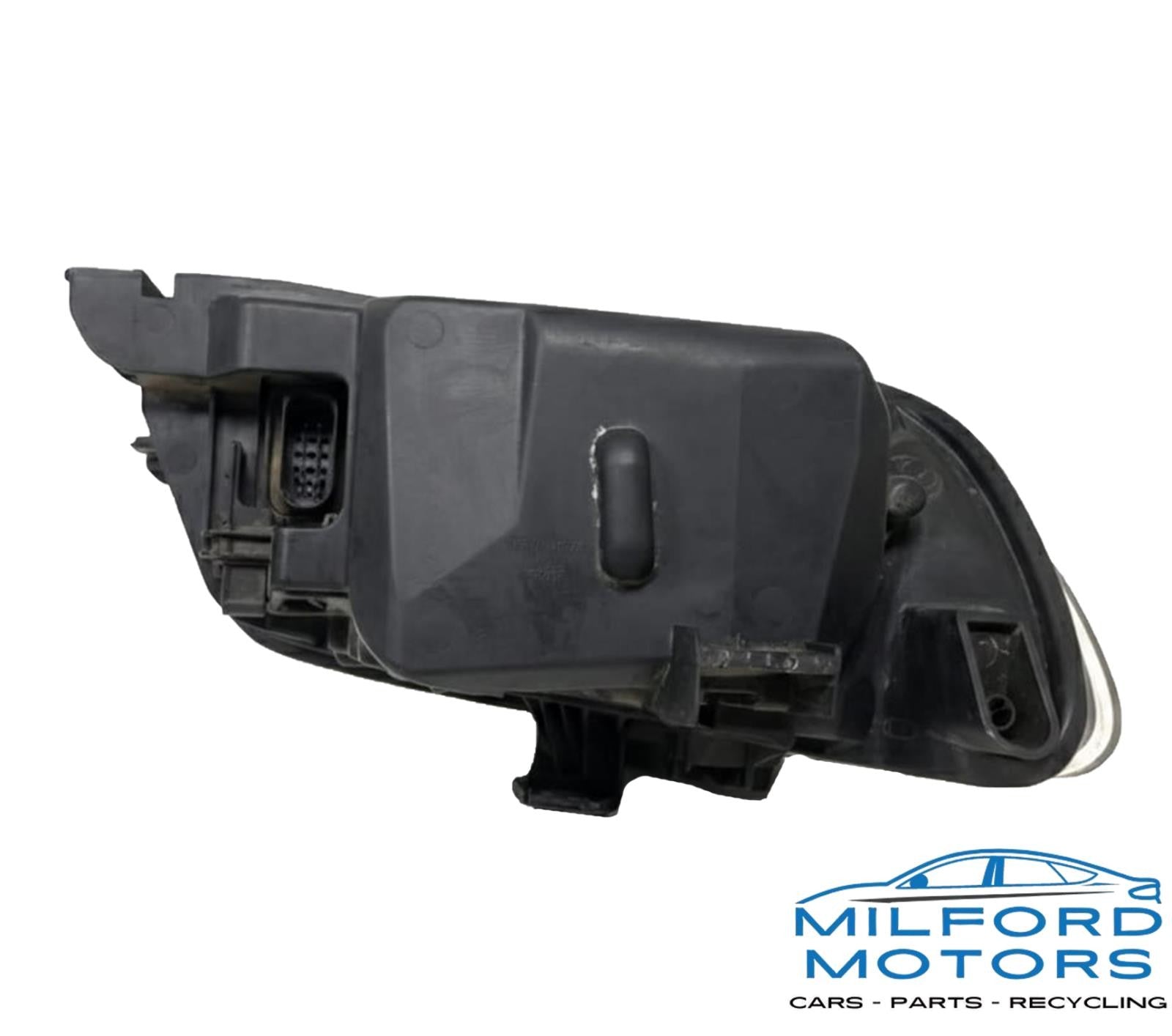 Driver Side Headlight Assembly Fits 2014 Audi Q7 3.0T quattro Premium Plus 3.0L