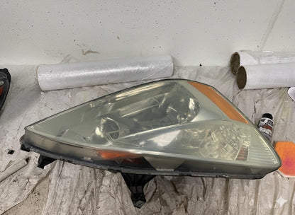 Passenger Side Headlight Assembly Fits 2006 Honda Accord 2.4L