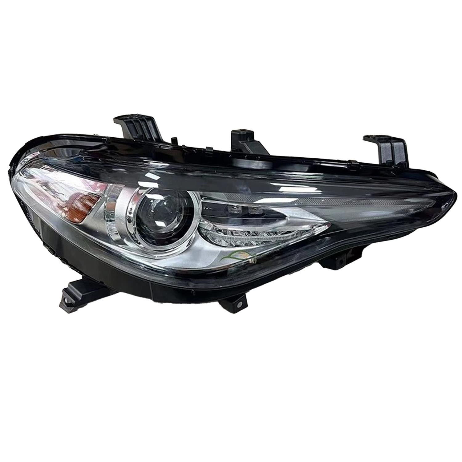 Passenger Side Xenon Headlamp Assembly Fits 2017-2021 Alfa Romeo Giulia 2.0L