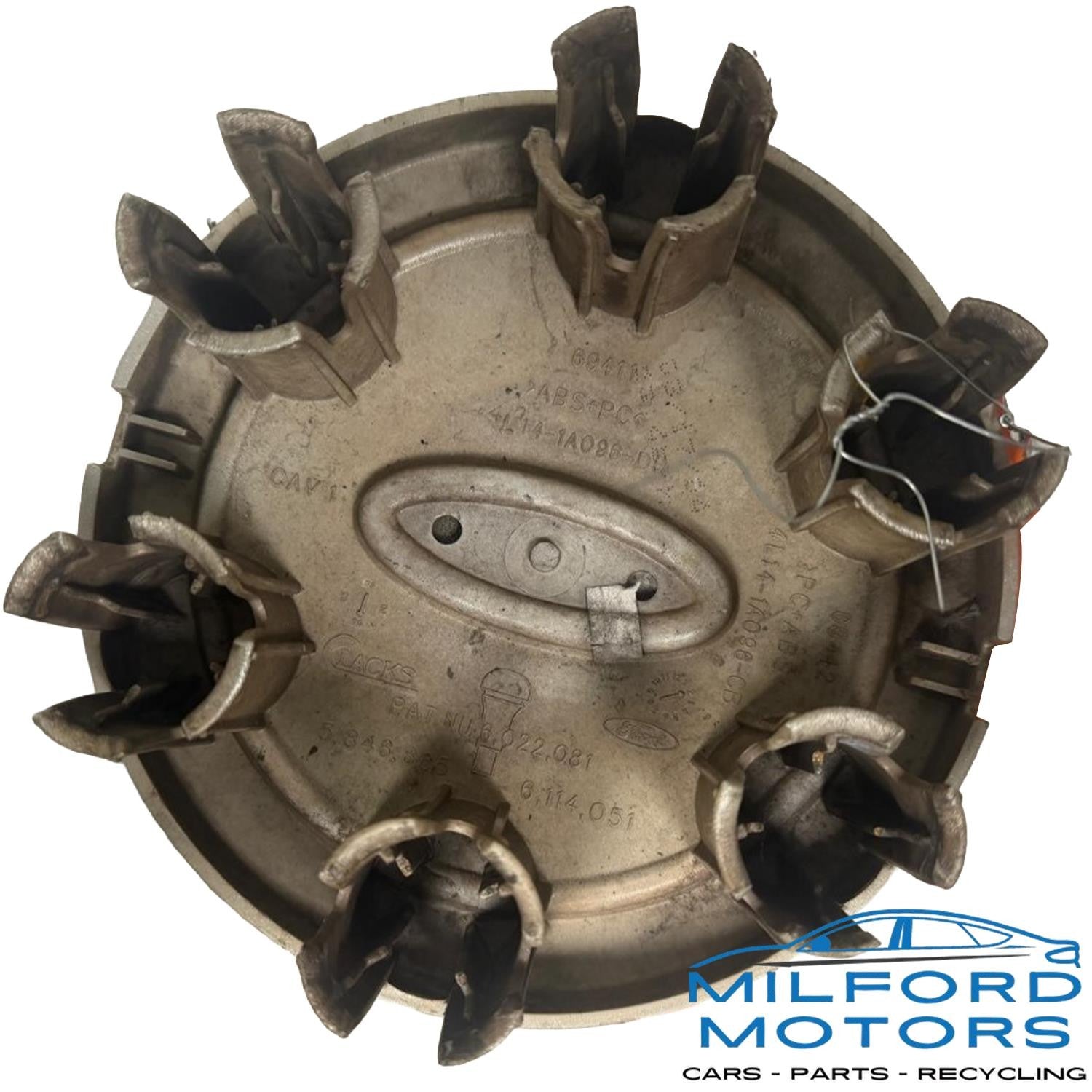 Center Cap Wheel Fits 2004 Ford Expedition 5.4L
