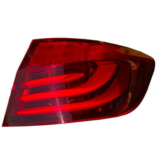 Right Side Tail Light Quarter Panel Mounted Fits 11-2013 BMW 528i 535i 550i 3.0L