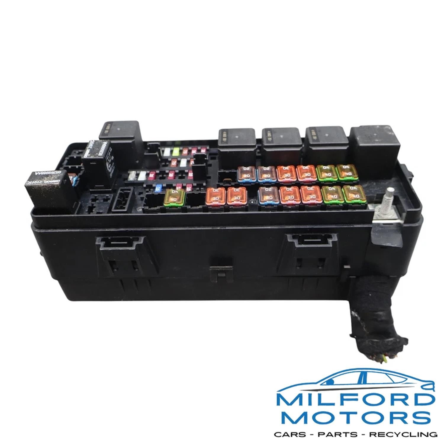 Engine Bay Fuse Power Block Junction Box 2016 Maserati Ghibli Sedan 3.0L