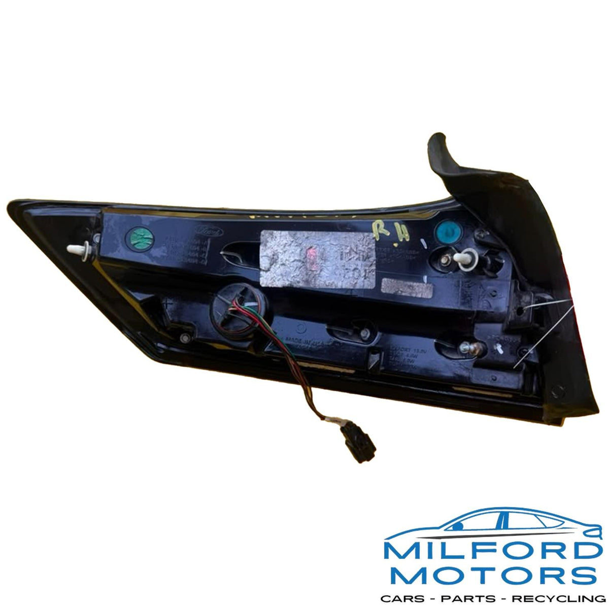 Passenger Tail Light Quarter Panel Mounted Fits 15-2018 Ford Edge SE / SEL 3.5L