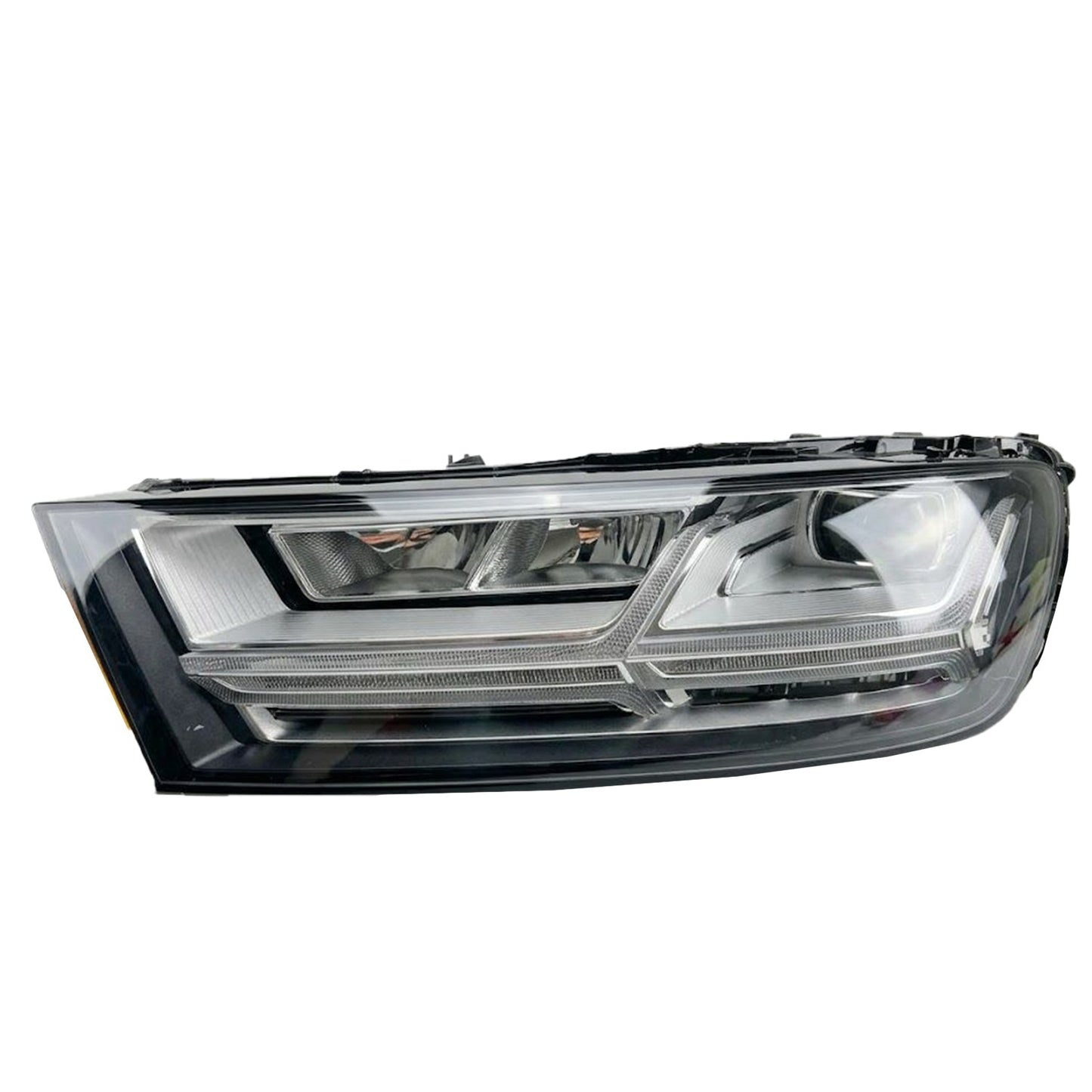 Driver Side LED Headlamp Assembly Fits 2017-2019  Audi Q7 quattro 3.0L