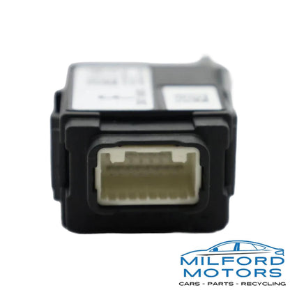 Gateway Control Module Unit Fits 2017 Infiniti Q50 Sedan 2.0L 284T16HH0D