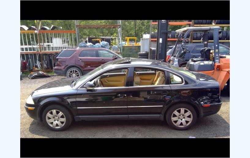 Driver Side Front Door Assembly Fits 2001-2005 Volkswagen Passat GLS 1.8L
