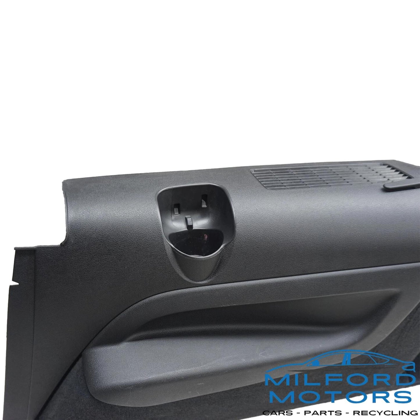 Rear Right Trunk Quarter Trim - 2015 Audi Q7 Quattro Premium Plus 3.0L 4L0863880