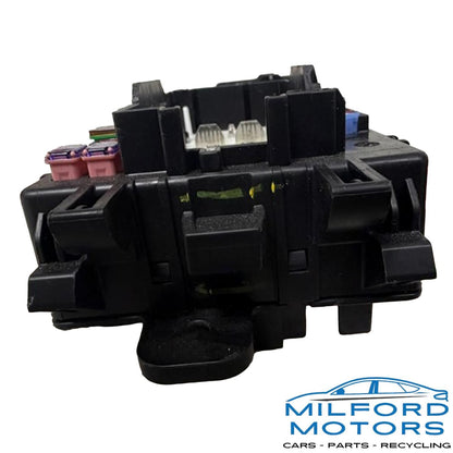 Cabin Fuse Box Fits 2022 Chevrolet Silverado 3500HD 6.6L