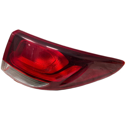 Passenger Side Tail Light Quarter Panel Fits 2018 Hyundai Santa Fe SE 3.3L