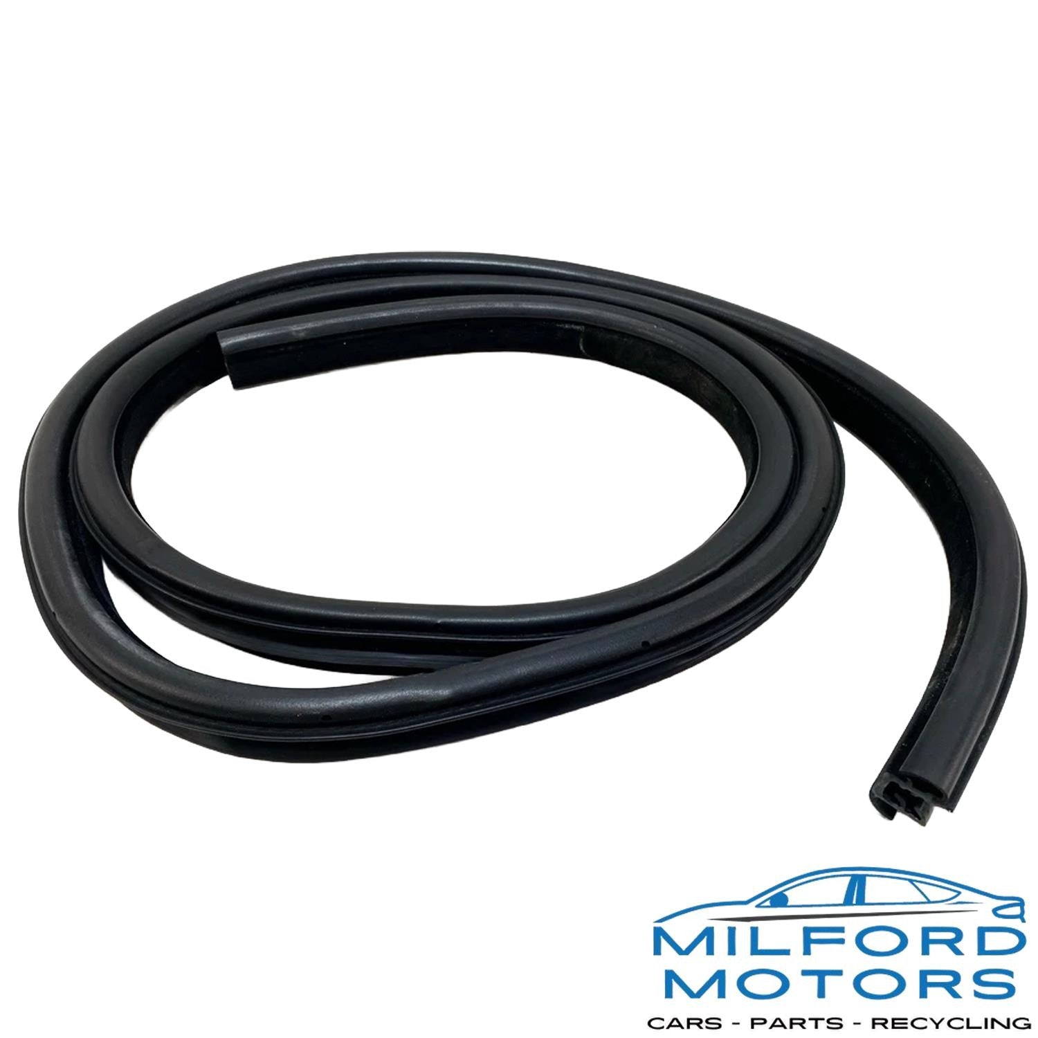 Front Right Door Weatherstrip Seal Rubber Fits 2017 Jaguar F-PACE S 3.0L