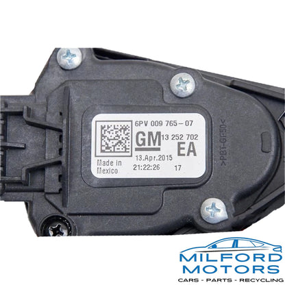 Electronic Accelerator Pedal - 2016 Chevrolet Cruze LT Auto Sedan 1.4L 13252702