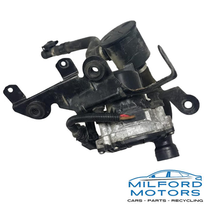 Secondary Air Injection Pump Fits 2014 Audi S8 4.0L 079959231