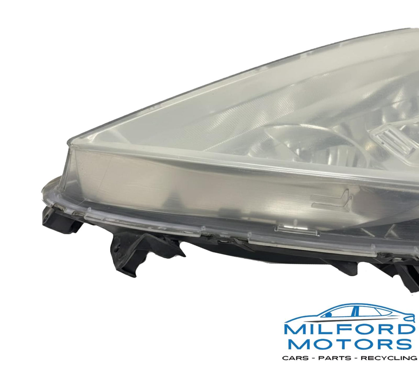Passenger Side Headlight Assembly Fits 2006 Honda Accord 2.4L
