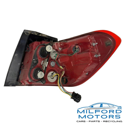 Driver Tail Light Quarter Panel Mounted Incandescent Fits 16-18 KIA Sorento 2.0L