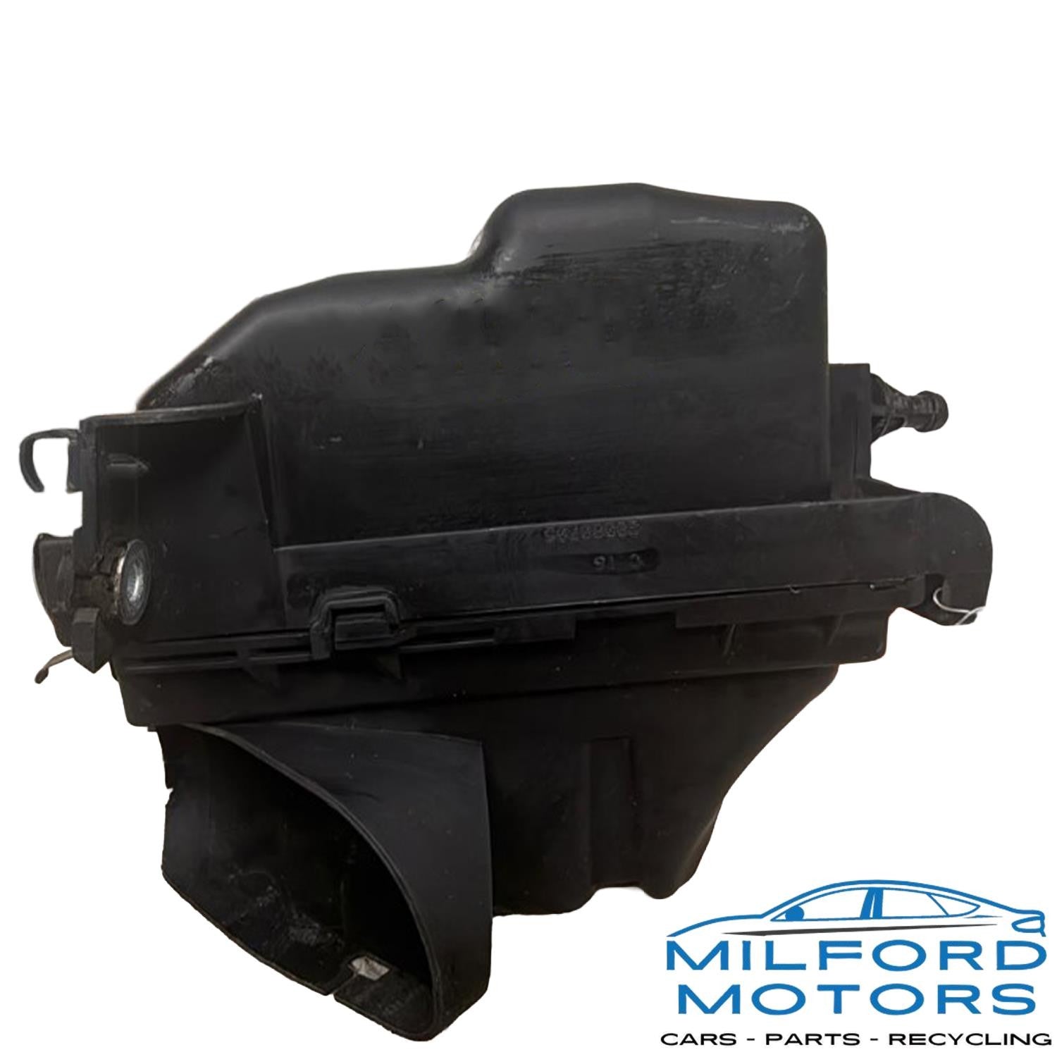OEM USED Air Cleaner Box Housing Fits 2013 - 2018 Nissan Sentra