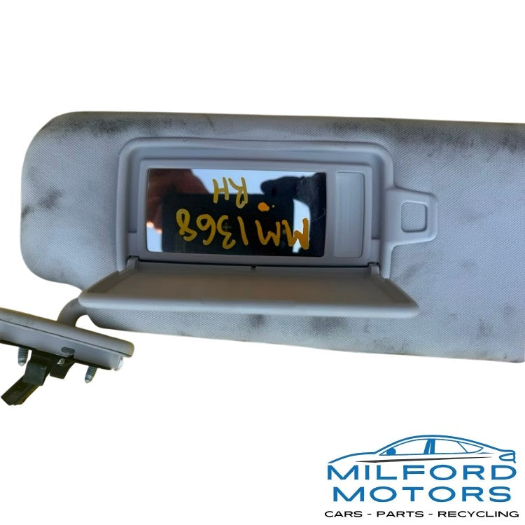 Passenger Side Sun Visor Illuminated Fits 2018-2021 Land Rover Range Rover Velar