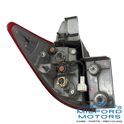 Passenger Side Tail light Quarter Panel Mounted Fits 2012 Nissan Quest 3.5L