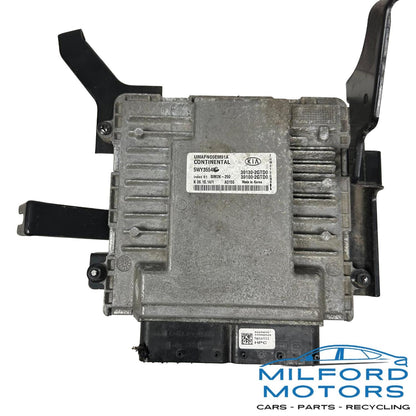 OEM Electronic Control Module (ECM) Fits 2016 Kia Sorento 2.0L AWD 39130-2GTD0
