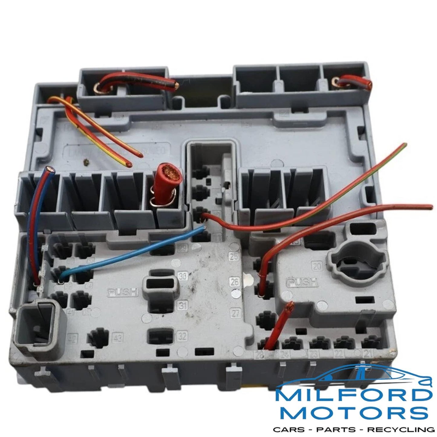 Engine Compartment Fuse Box - 2020 Alfa Romeo Giulia 2.0L 519-877-84