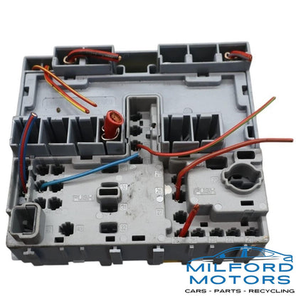 Engine Compartment Fuse Box - 2020 Alfa Romeo Giulia 2.0L 519-877-84
