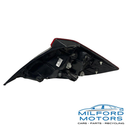 Right Side Tail Light Quarter Panel Mounted Fits 16-21 Mitsubish Outlander 2.4L
