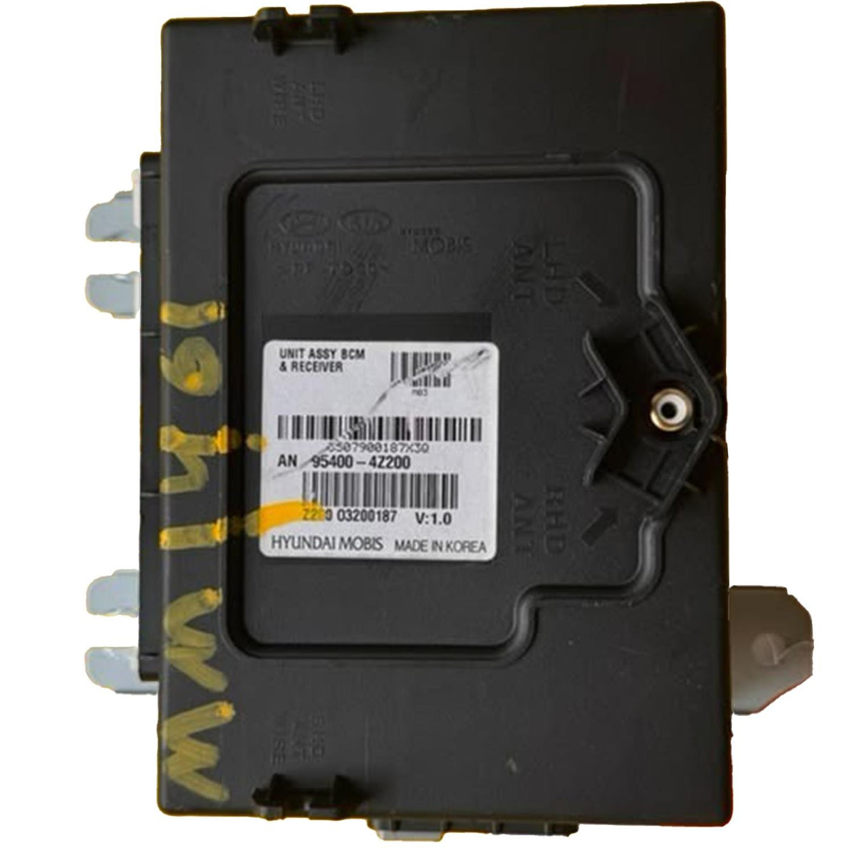 Chassis Body Control Module Fits 15-2016 Hyundai Santa Fe Sport 2.4L 95400-4Z200