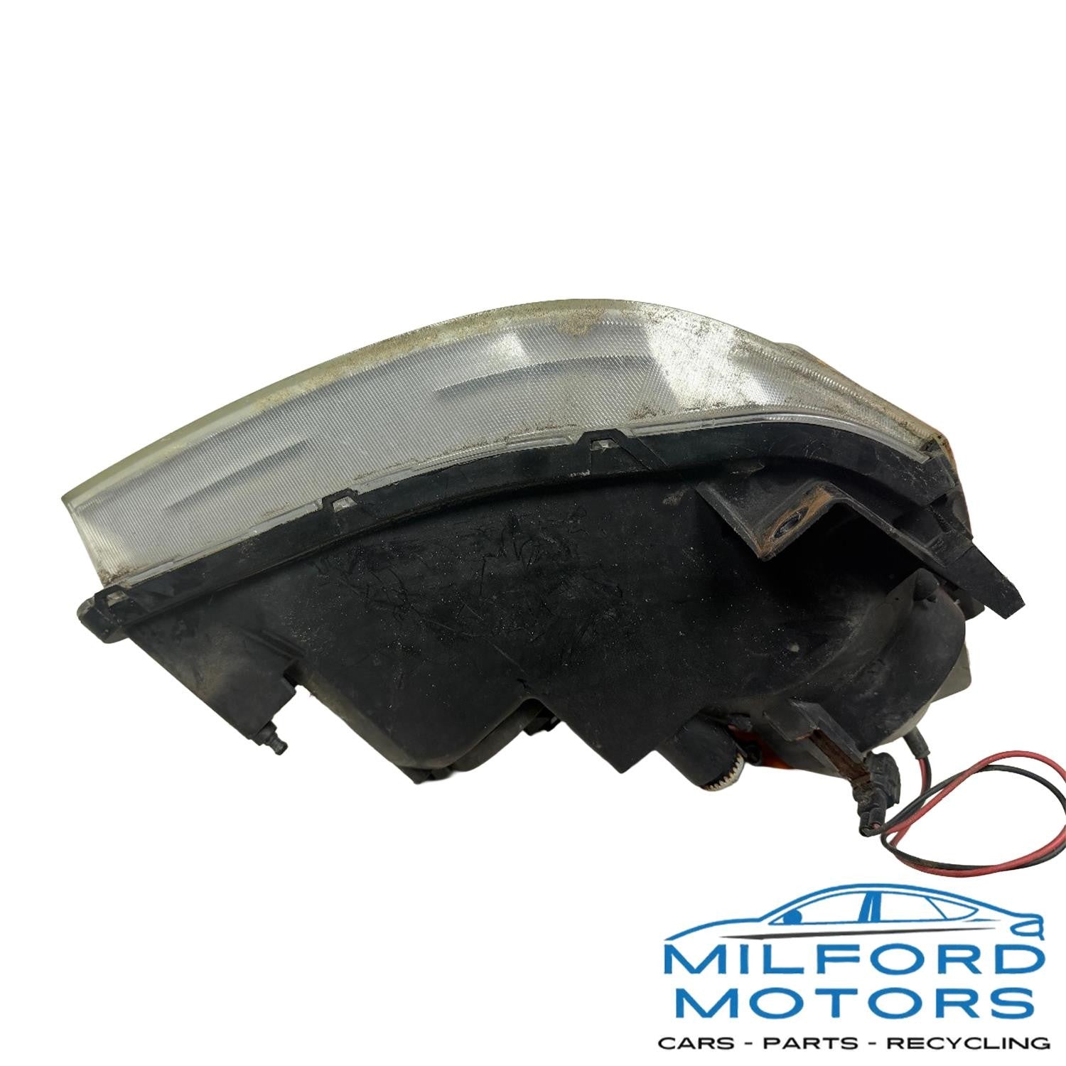 Driver Side Foggy Headlight Halogen Fits 2002-2004 Nissan Altima 2.5L