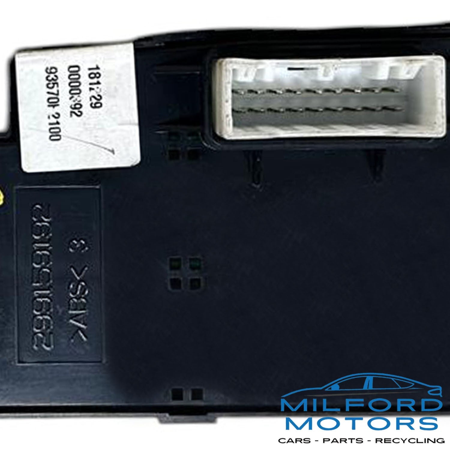 OEM Driver Front Door Switch (Lock & Window) – Fits 2017-2020 Hyundai Elantra