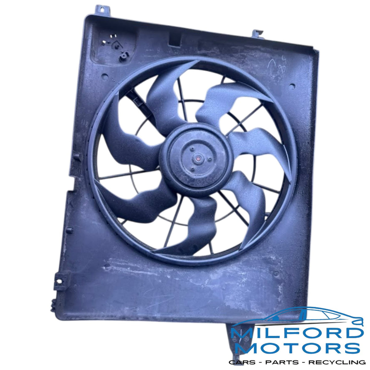 Radiator Fan Motor Fan Assembly Fits 2013-2018 Hyundai Santa Fe KIA Sorento 2.4L