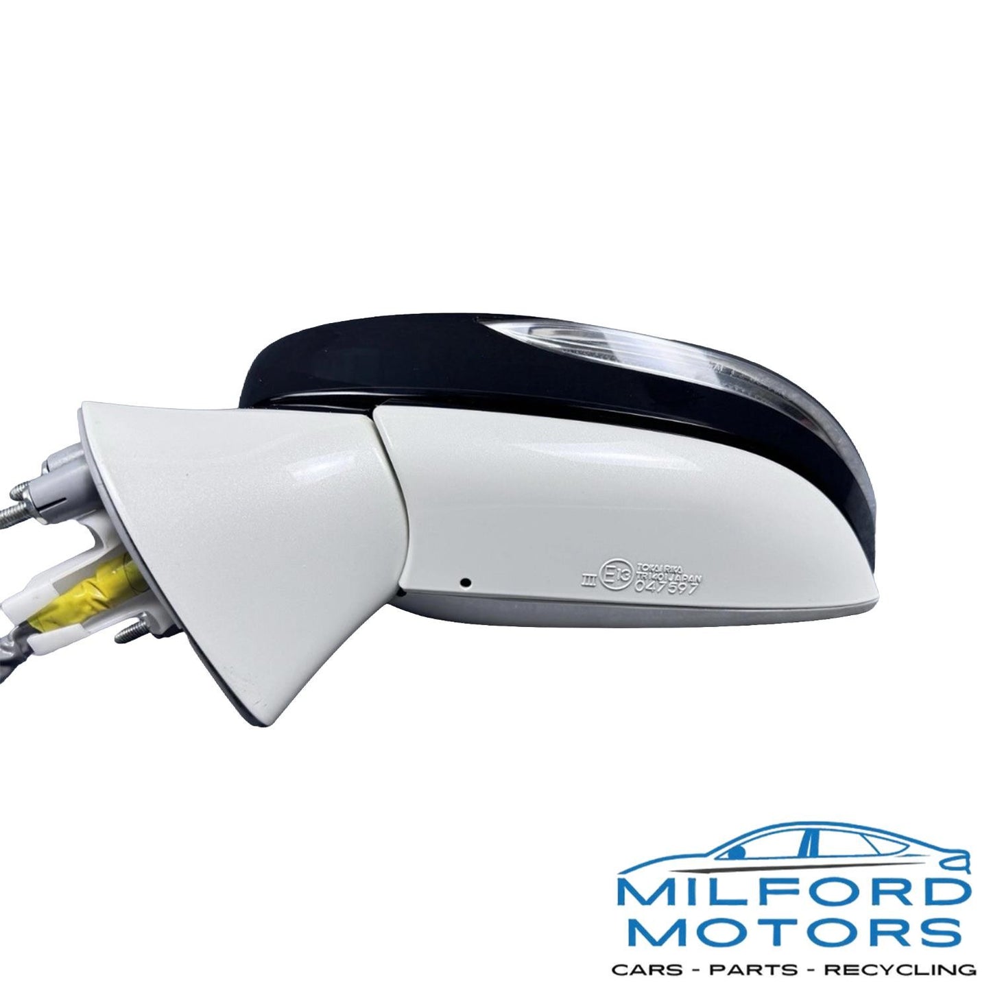 Driver Side View Mirror w/ Turn Signal Fits 2017 Toyota Mirai Sedan