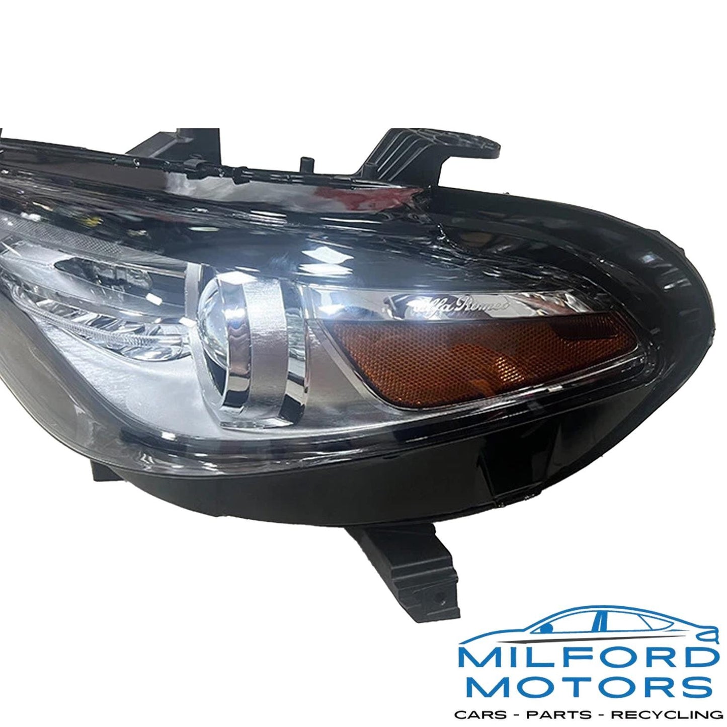 Left Driver Side Xenon Headlamp Assembly Fits 2017-2021 Alfa Romeo Giulia 2.0L