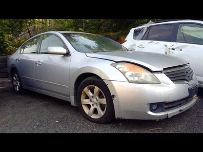 Passenger Side Headlight Assembly Halogen 2007-2009 Nissan Altima 2.5L
